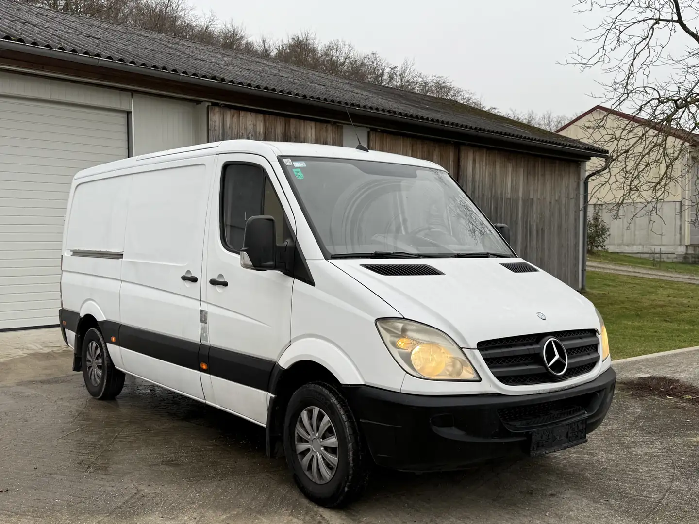Mercedes-Benz Sprinter 211 CDI 4,375 2,8 t / 3.000 mm - 2