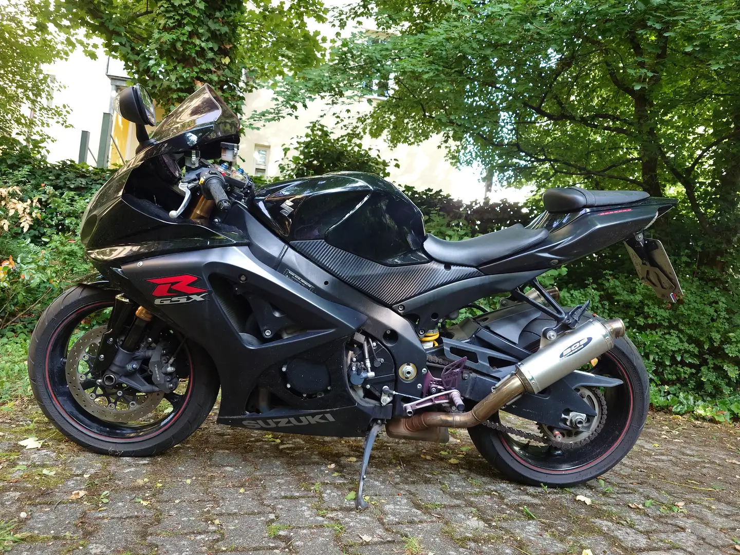 Suzuki GSX-R 1000 K8 Zwart - 1