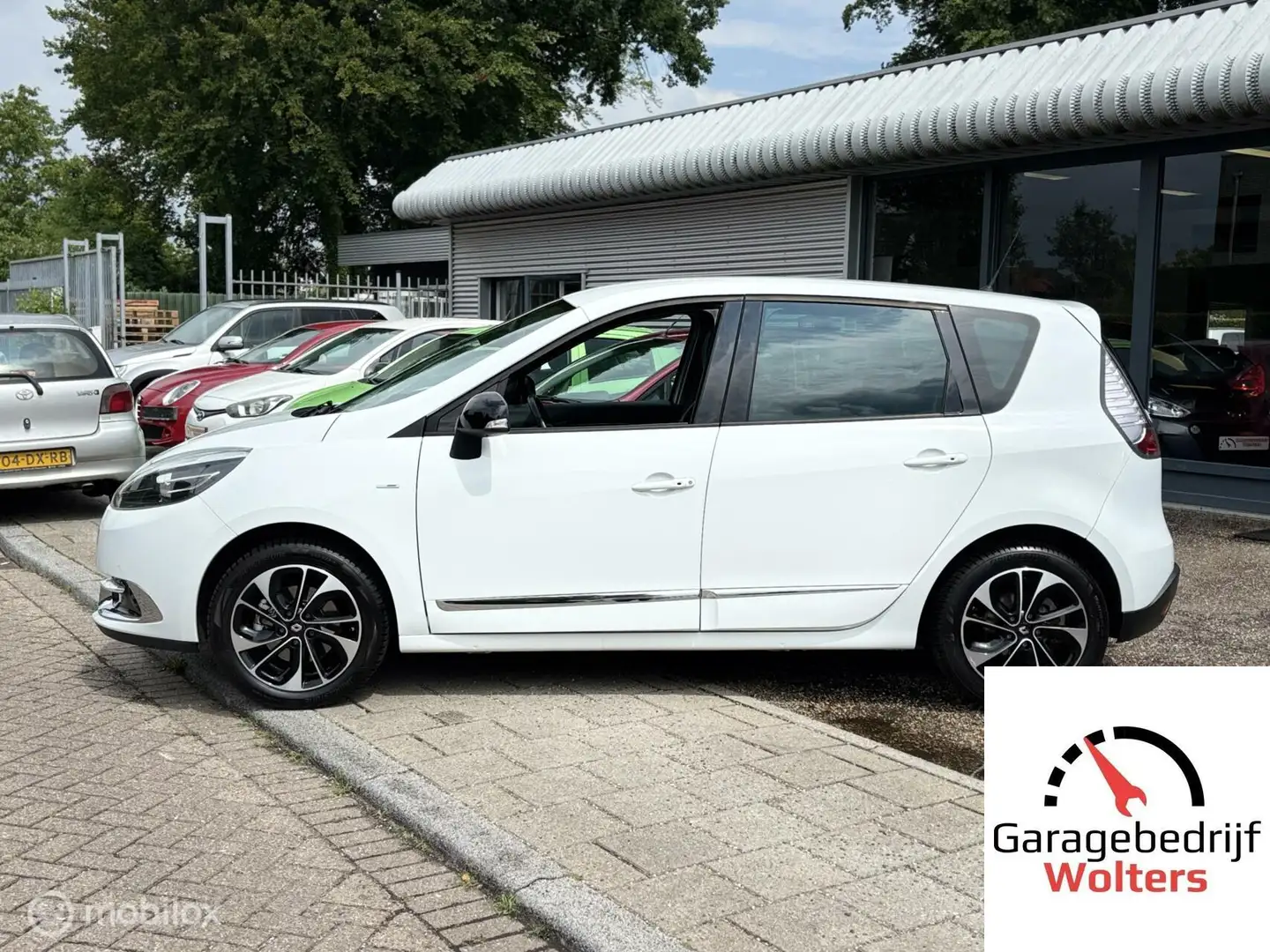 Renault Scenic 1.2 TCe Bose NAVI CAMERA NW 4SEIZOEN BANDEN Wit - 2