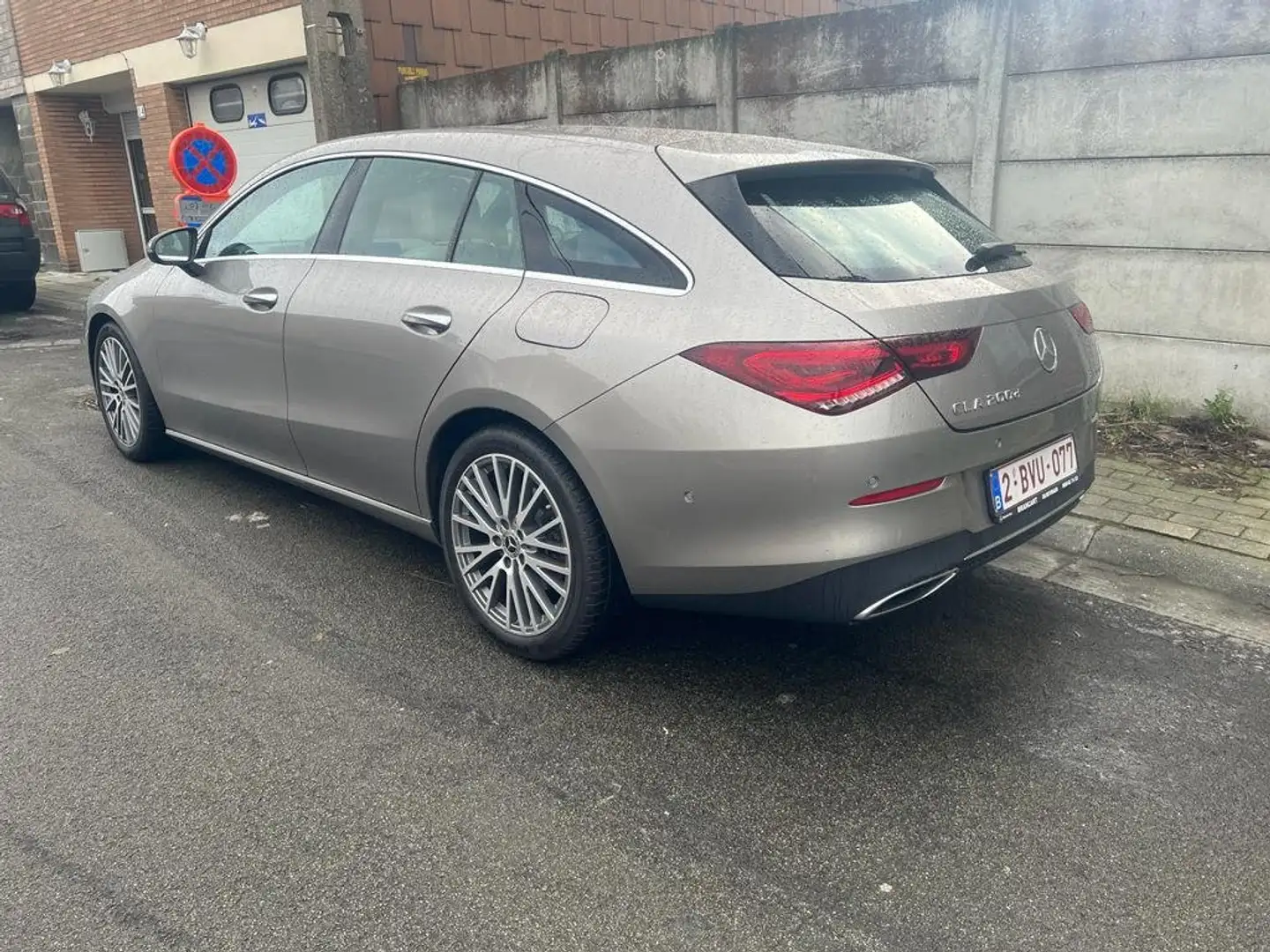 Mercedes-Benz CLA 200 CLA 200 d Business Solution Goud - 2
