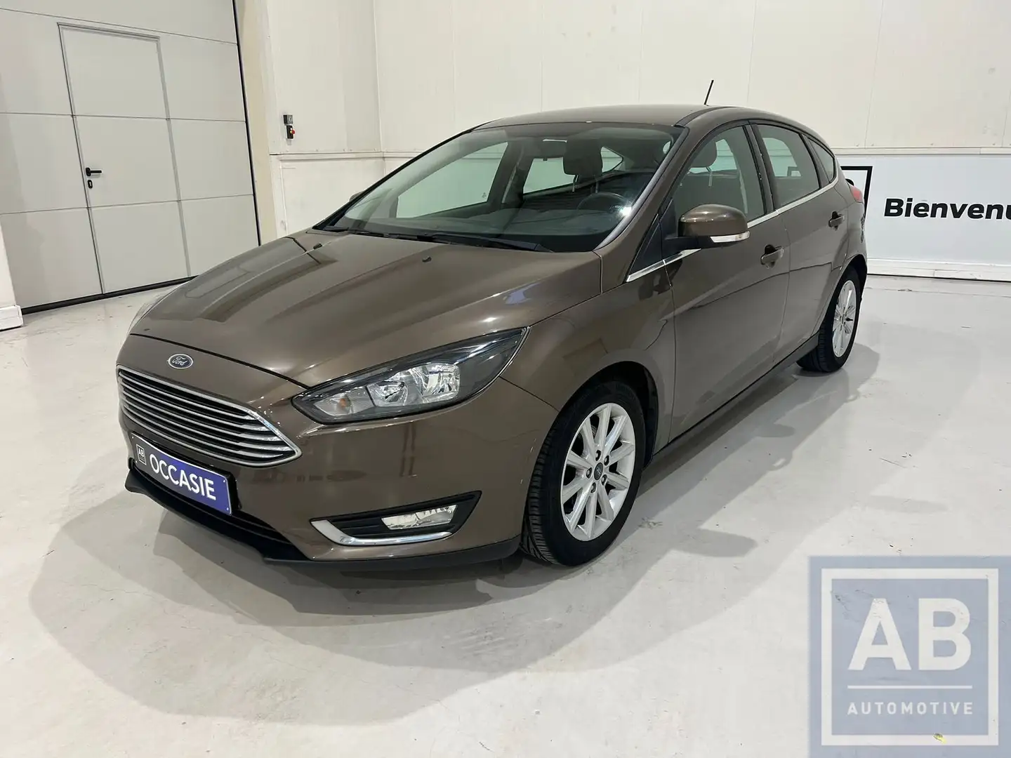Ford Focus EcoBoost Titanium Braun - 1