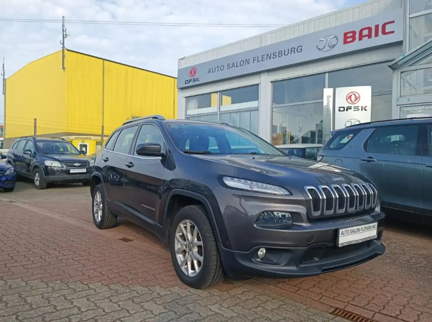 Jeep Cherokee Longitud*Allrad*1 Hand*Sitzheizung*AHK Last 2475Kg Grau - 1