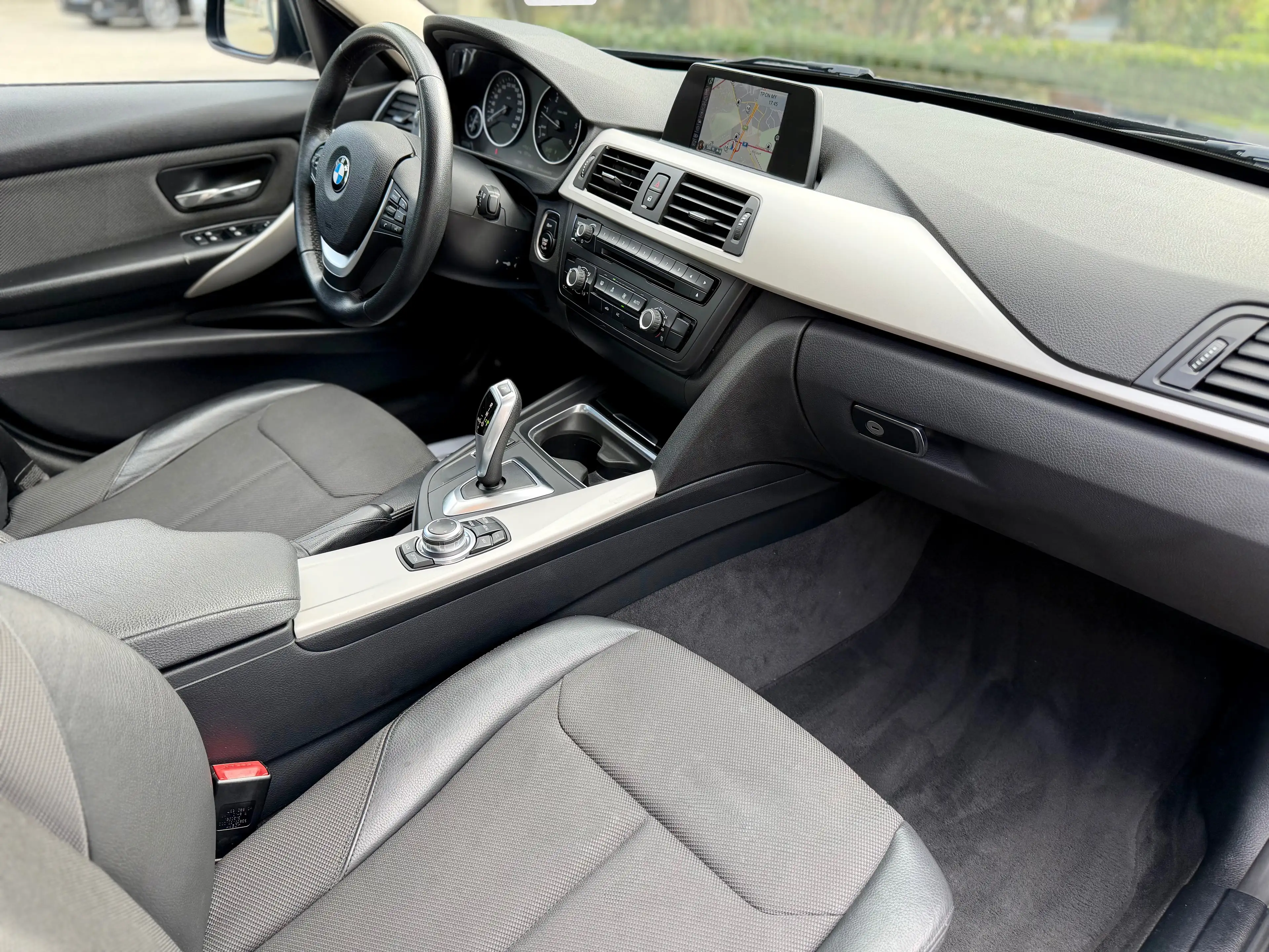 BMW 316 316 dA — photo 11