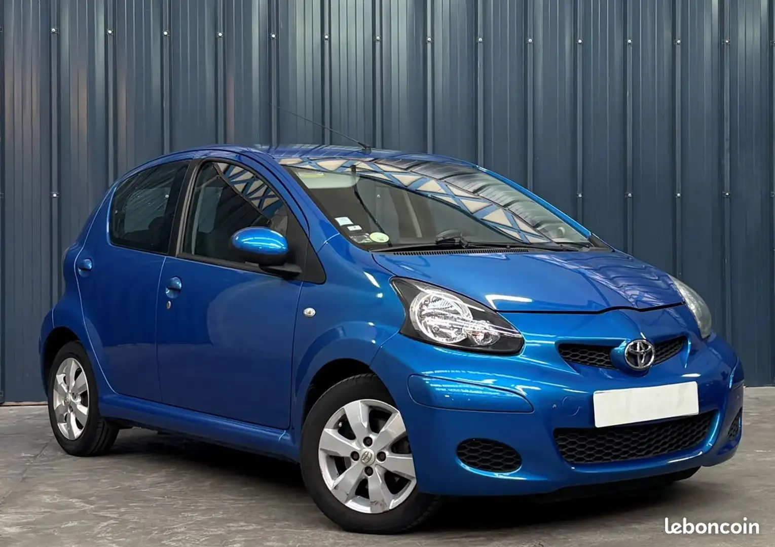 Toyota Aygo 1.0 69ch 5P Garantie 1 An Suivi complet Première main Carplay Moteur à chaîne - 1