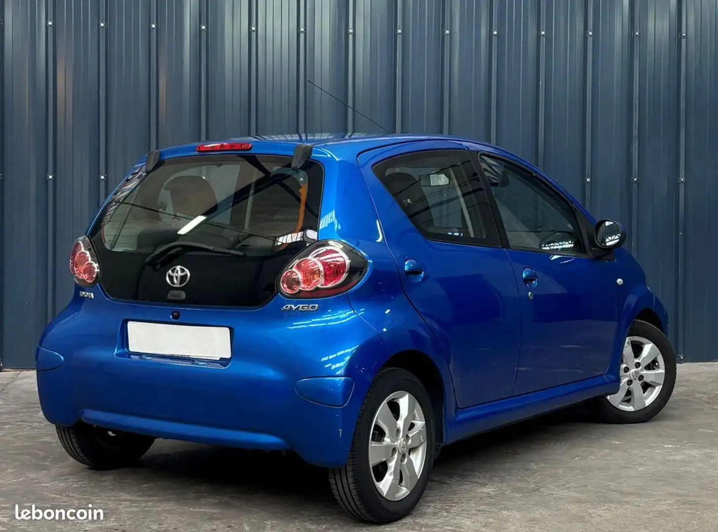 Toyota Aygo 1.0 69ch 5P Garantie 1 An Suivi complet Première main Carplay Moteur à chaîne - 2