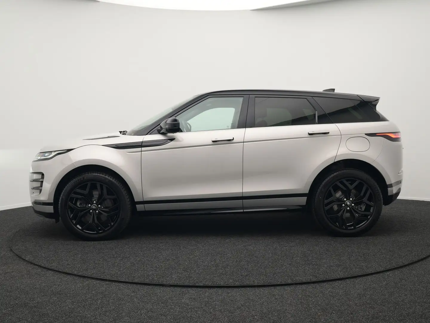 Land Rover Range Rover Evoque P300e AWD R-Dynamic SE Plug In Hybrid Dealer O.H. Zilver - 2
