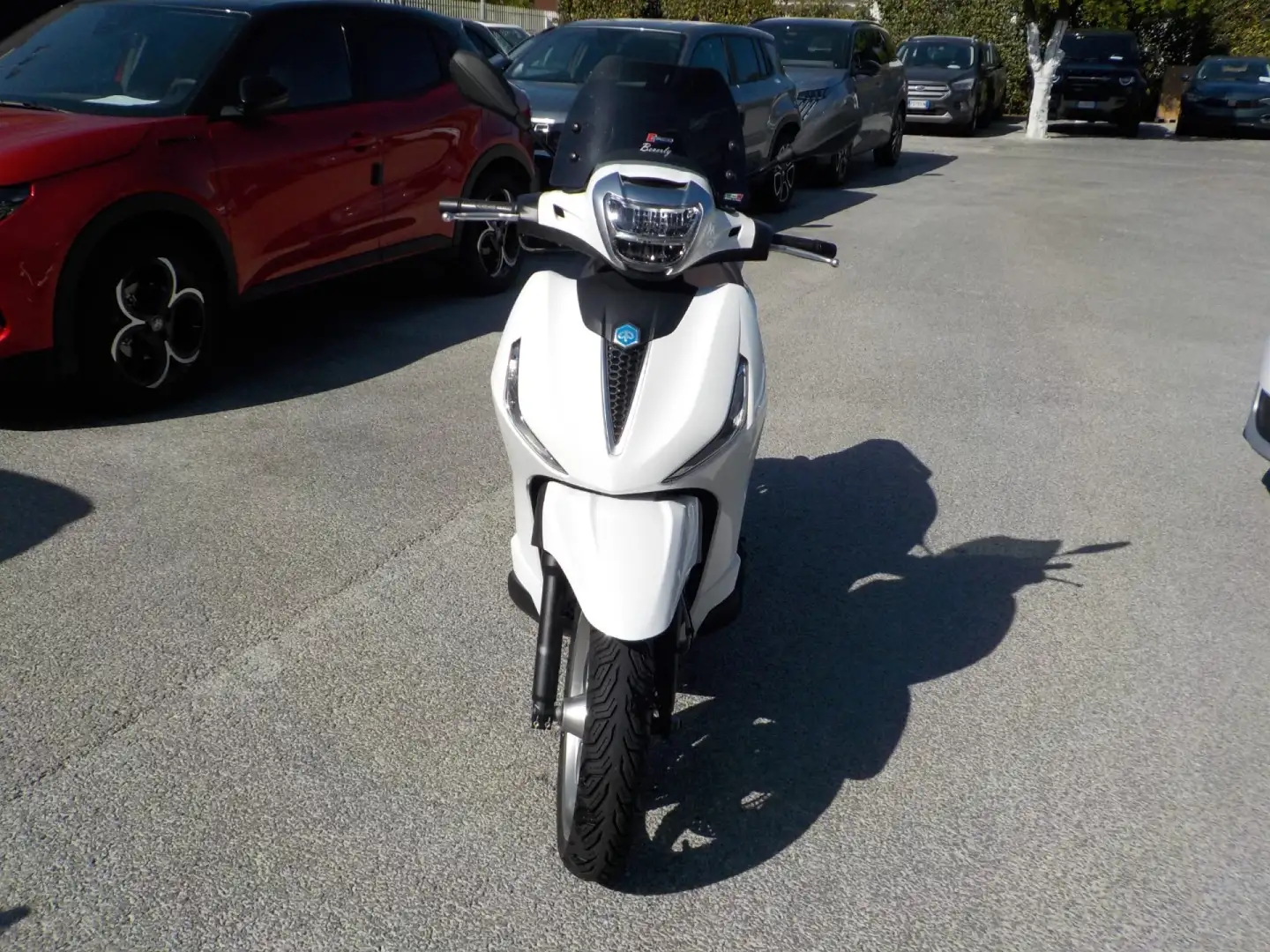 Piaggio Beverly 300 - Anno 2024 Bílá - 1