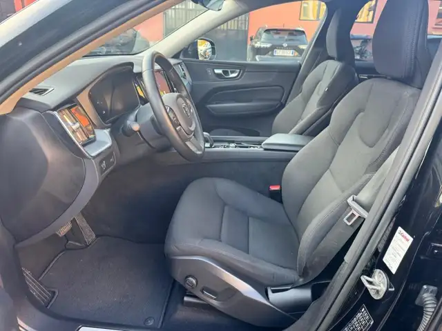 Volvo XC60 view 13