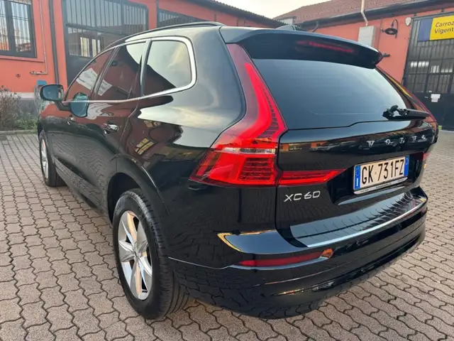 Volvo XC60 view 7