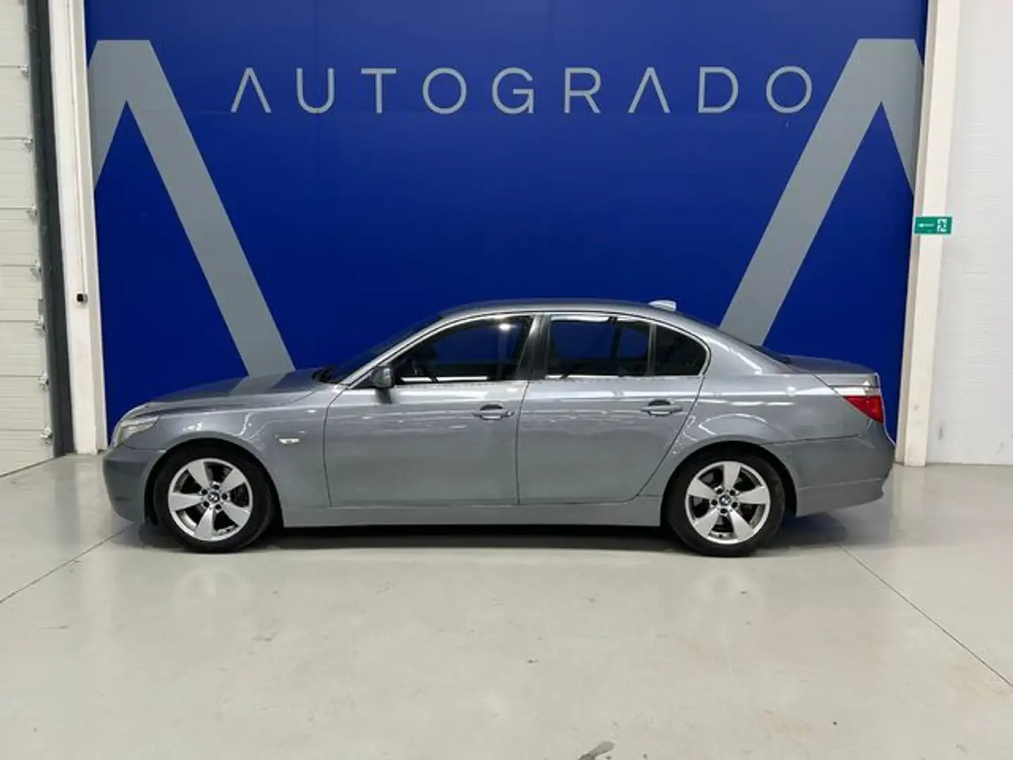BMW 530 530i Šedá - 2