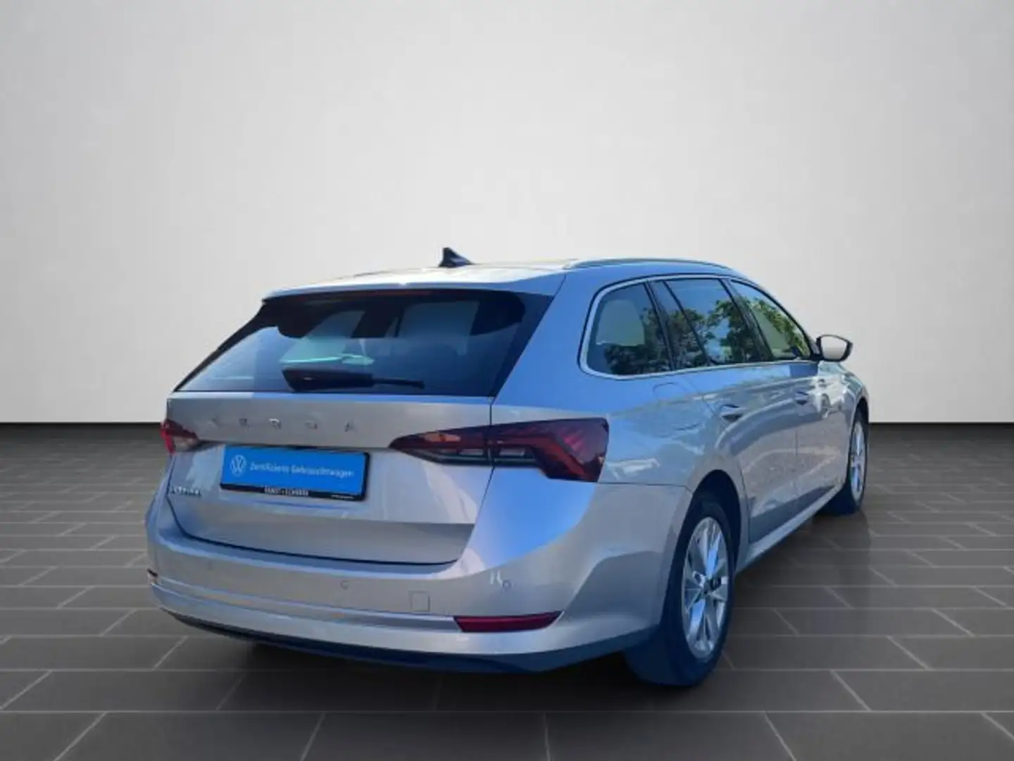 Skoda Octavia Combi 1.5 TSI Style LED+ACC+Kamera+Navi+ Silber - 2