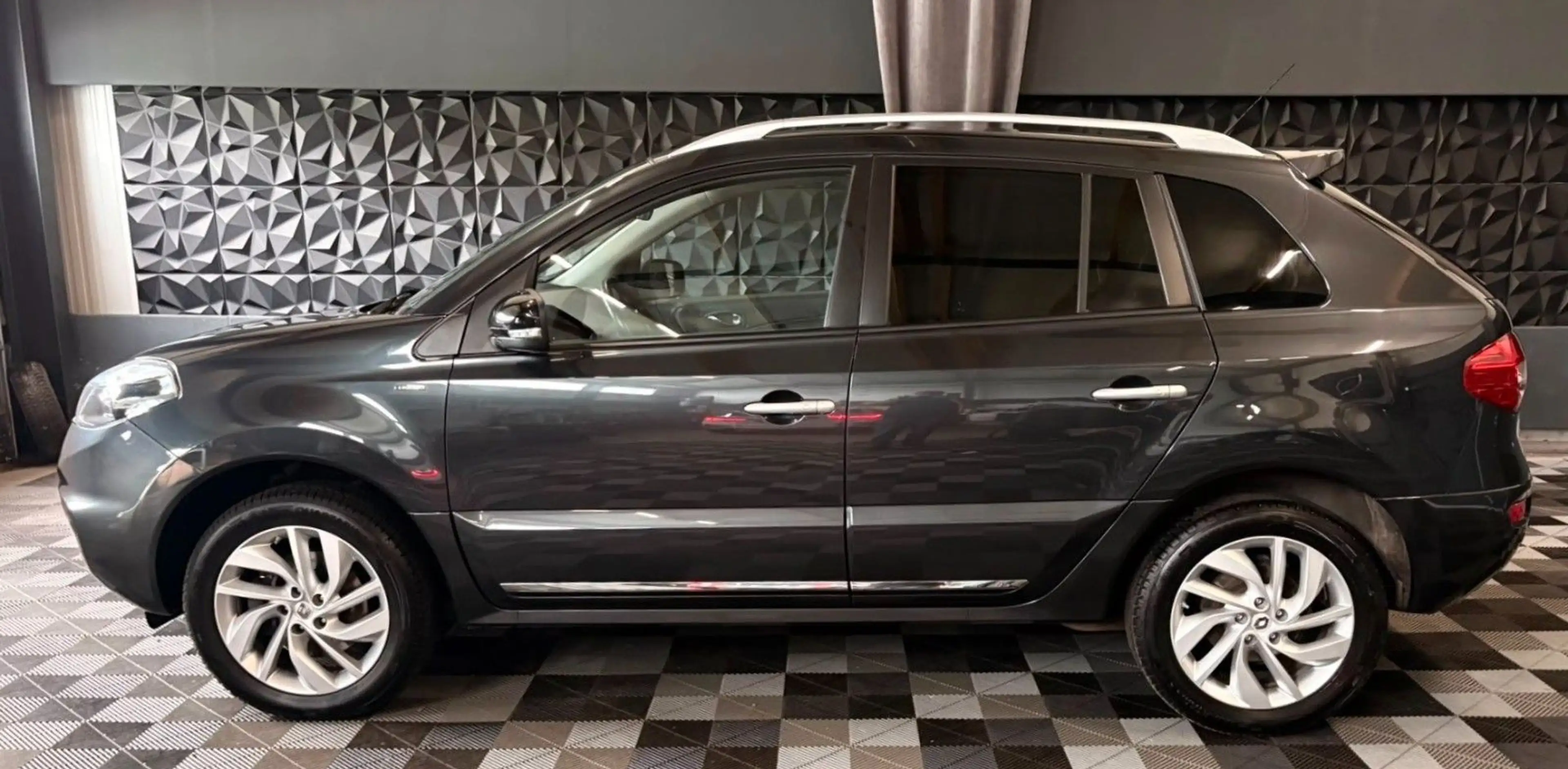 Renault Koleos Limited, Teilleder, Klima, AHK, Tempomat — photo 8