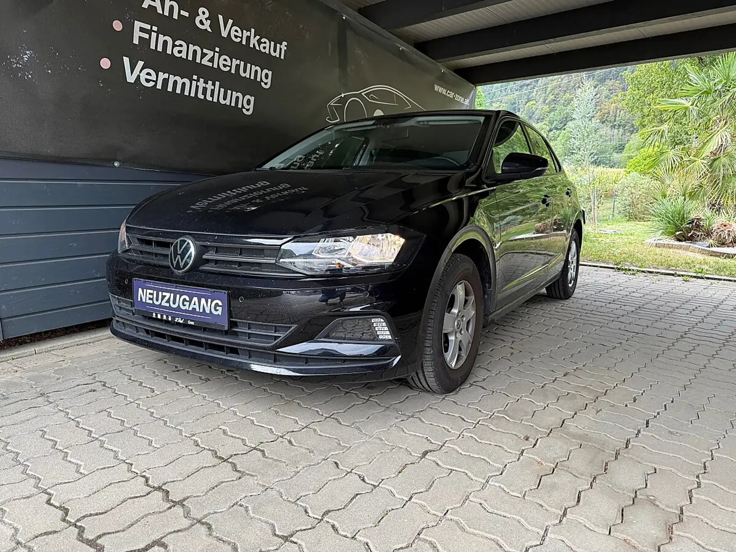 Volkswagen Polo 1,0 *Sitzheizung*Tempomat*PDC* Schwarz - 1