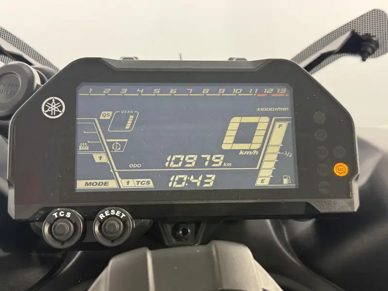 Yamaha Niken - foto 3