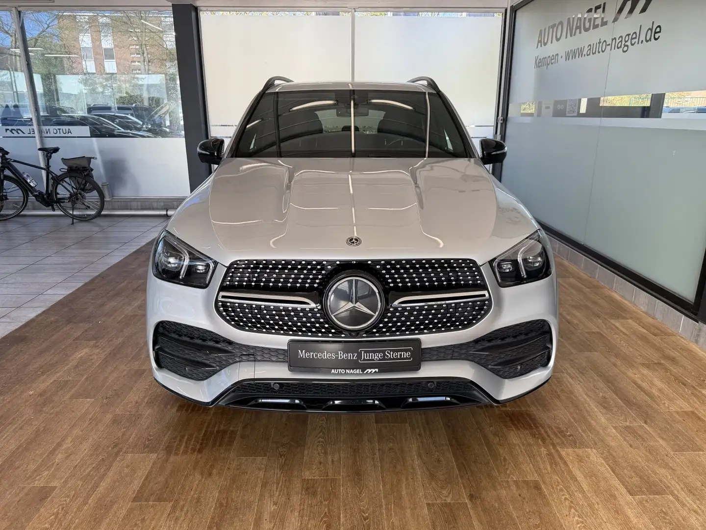 Mercedes-Benz GLE 450 GLE 450 4M AMG +Multibeam+NAVI+AHK+Airmatic+360° Argintiu - 2