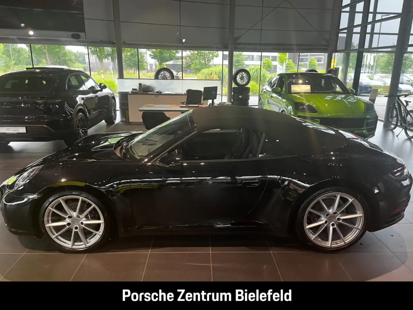 Porsche 992 911 Carrera 4 Cabrio BOSE Sportabgasanlage Schwarz - 2