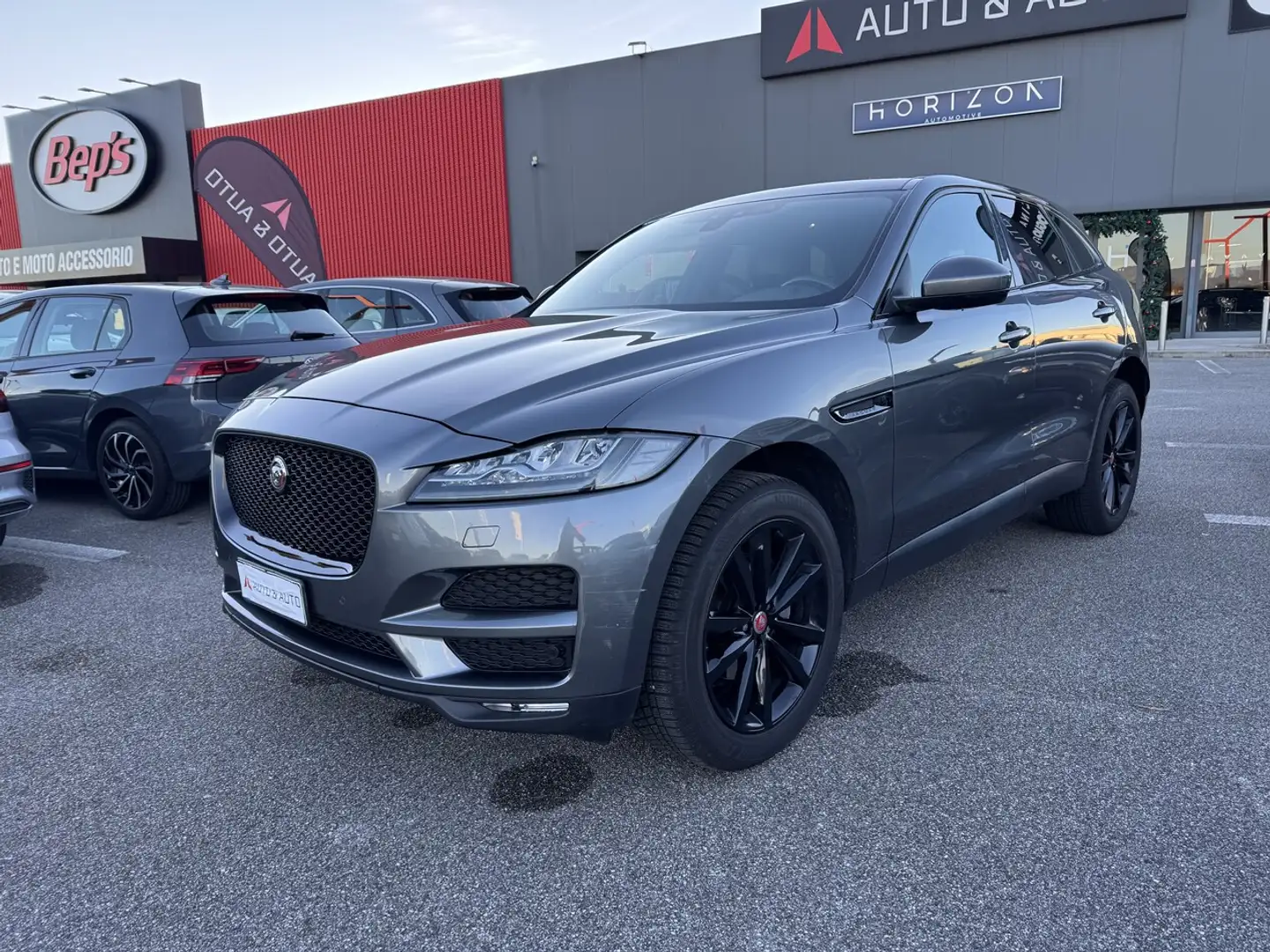Jaguar F-Pace 2.0d i4 Prestige 180cv auto my19 Gris - 1