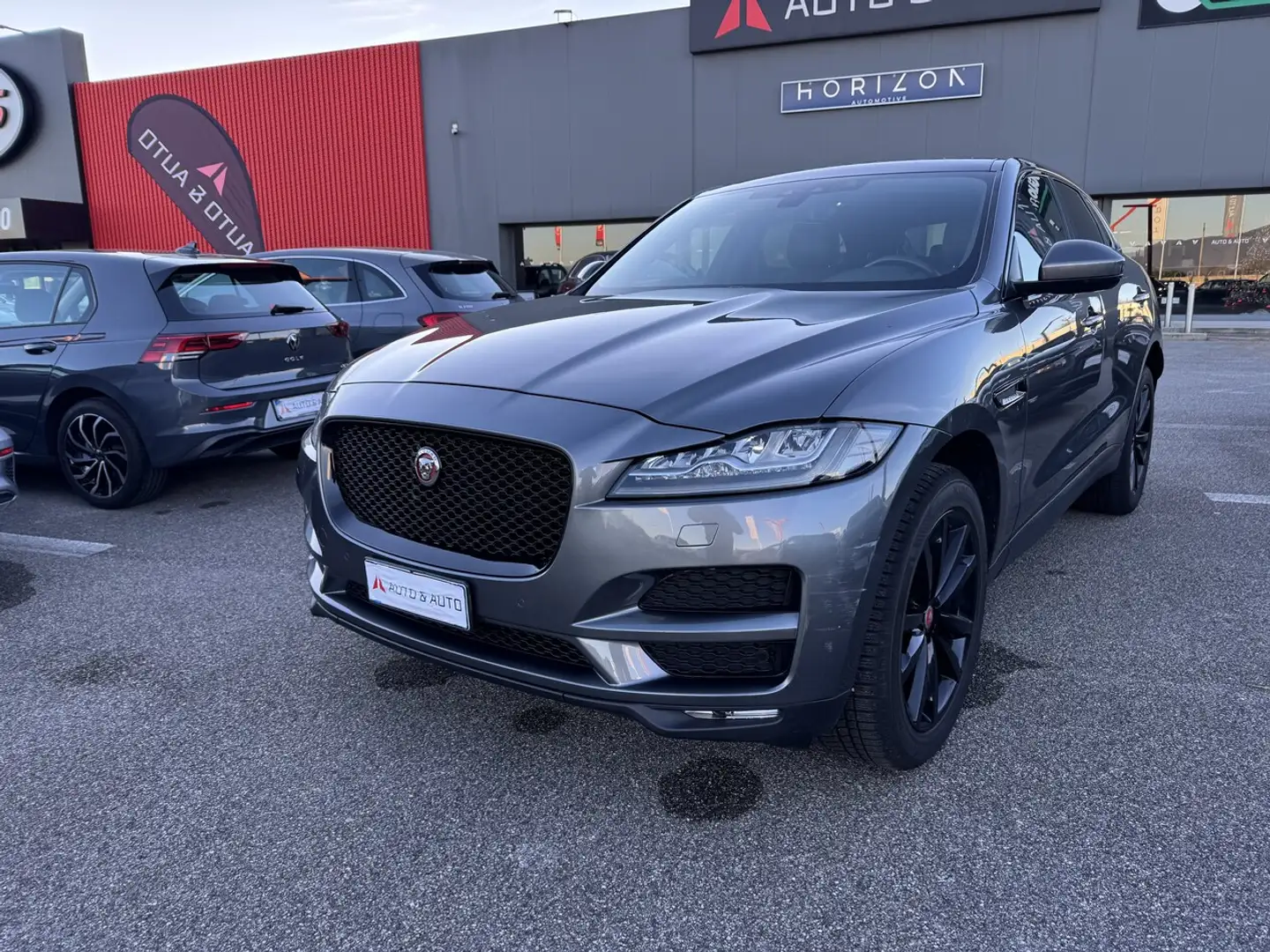 Jaguar F-Pace 2.0d i4 Prestige 180cv auto my19 Gris - 2