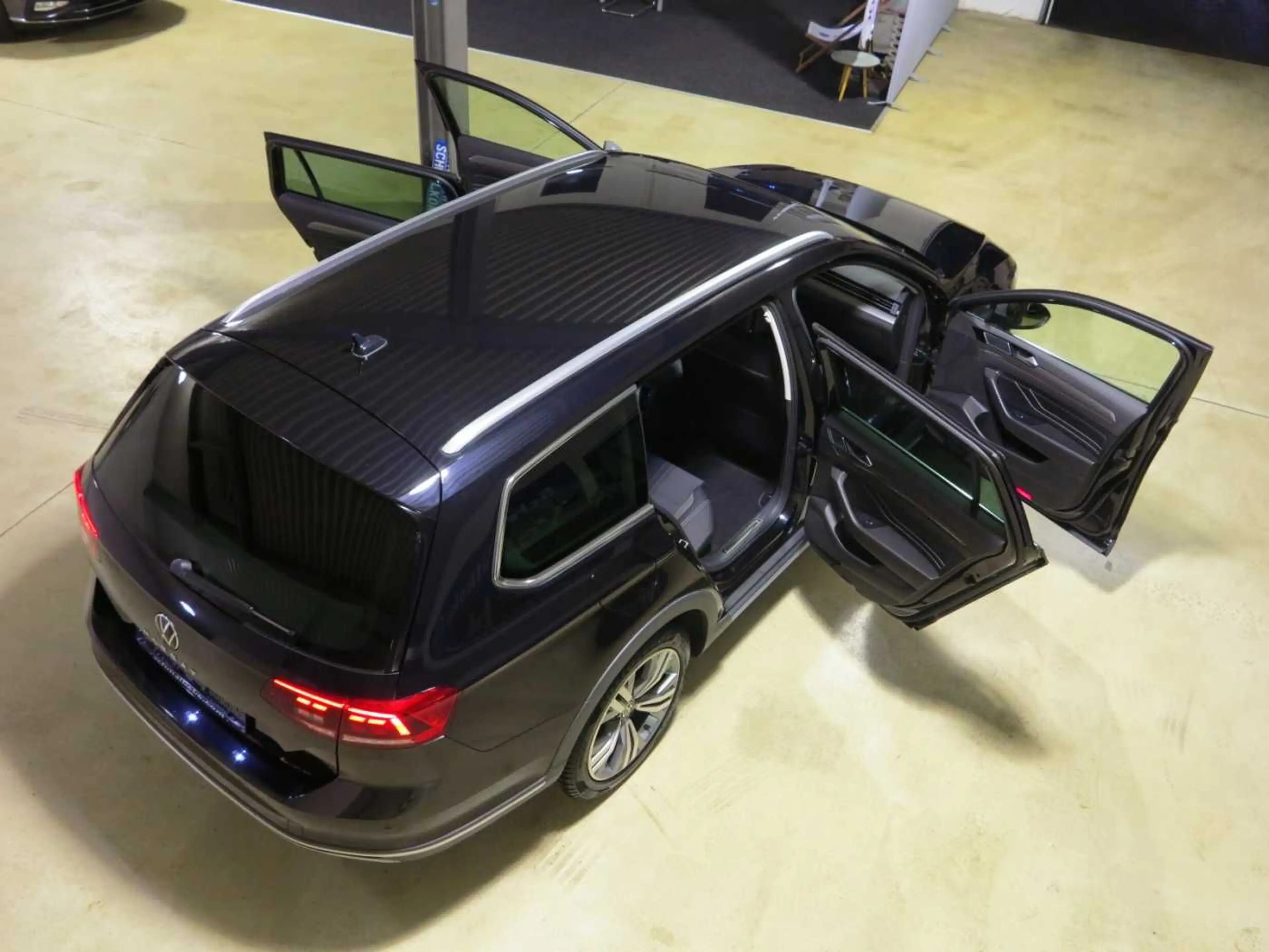 Volkswagen Passat Alltrack Passat Variant 2.0 TDI DSG7 4Mot Alltrack Navi — photo 15