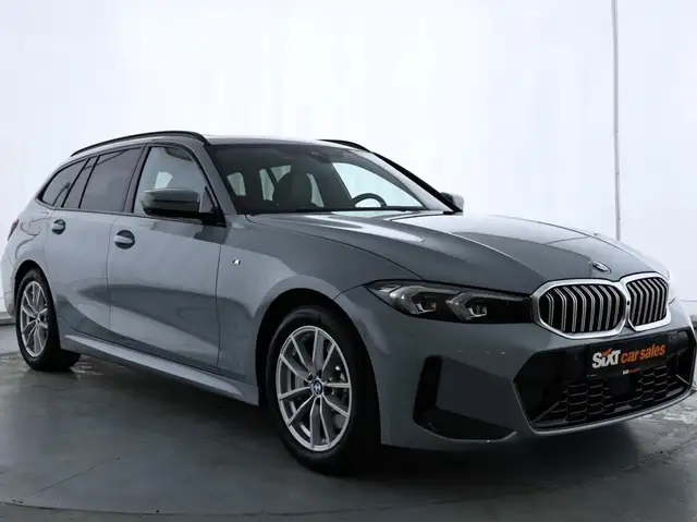 BMW 330 i xDrive M Sport ACC|Pano|HUD|ParkAs+360|AHK