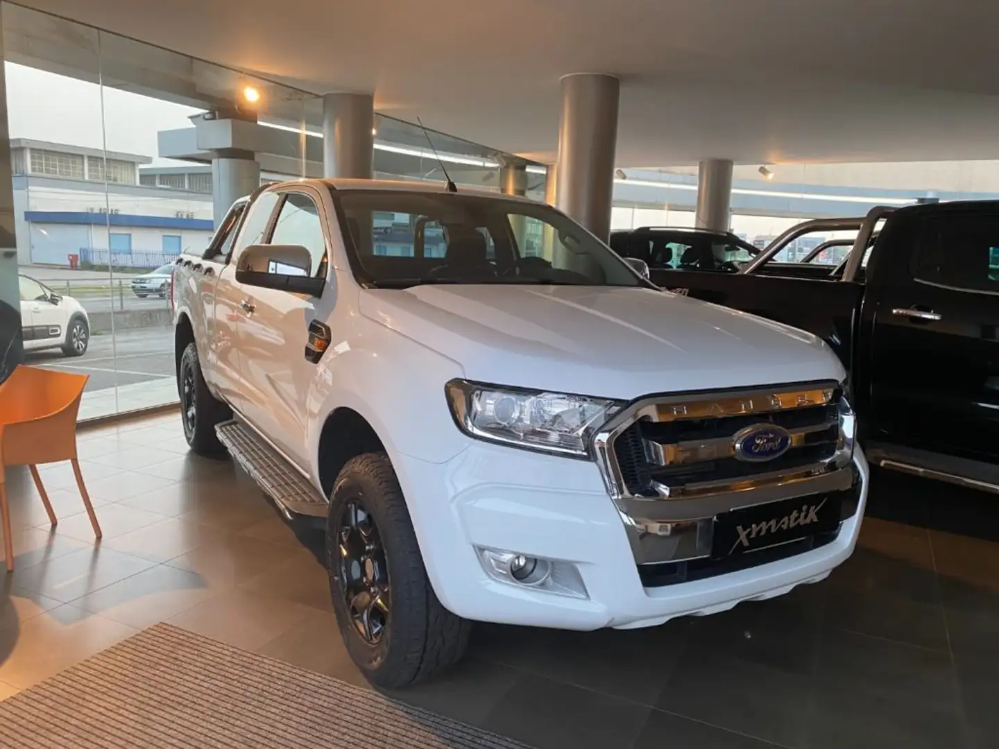 Ford Ranger 2.2 TDCi Super Cab XLT 4 posti GANCIO, ROLLBAR Bianco - 1