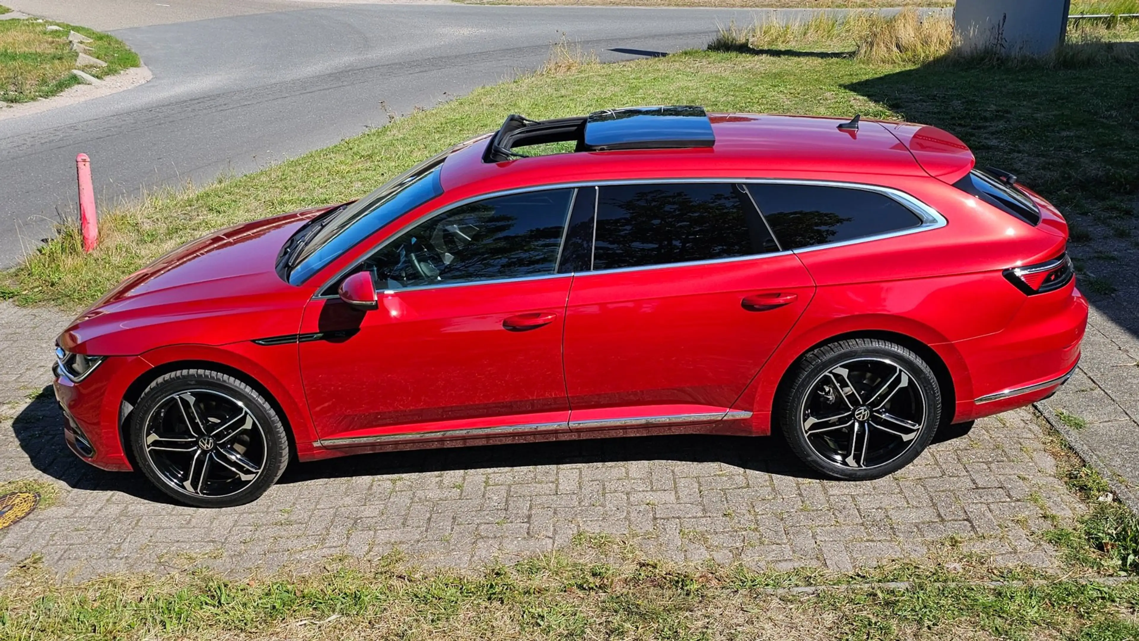 Volkswagen Arteon Shooting Brake 1.4 TSI eHybrid R-Line Business — photo 15