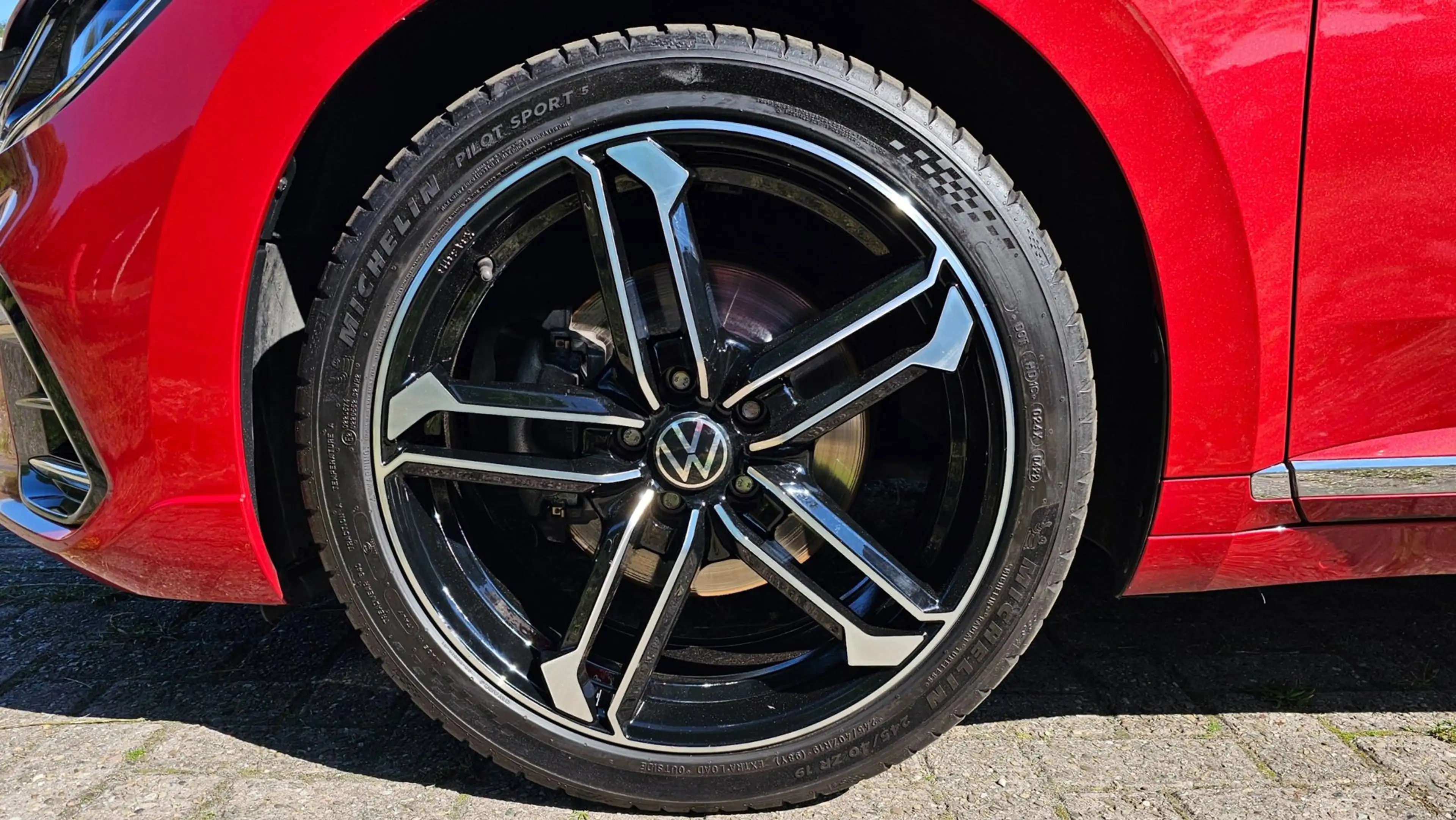 Volkswagen Arteon Shooting Brake 1.4 TSI eHybrid R-Line Business — photo 17