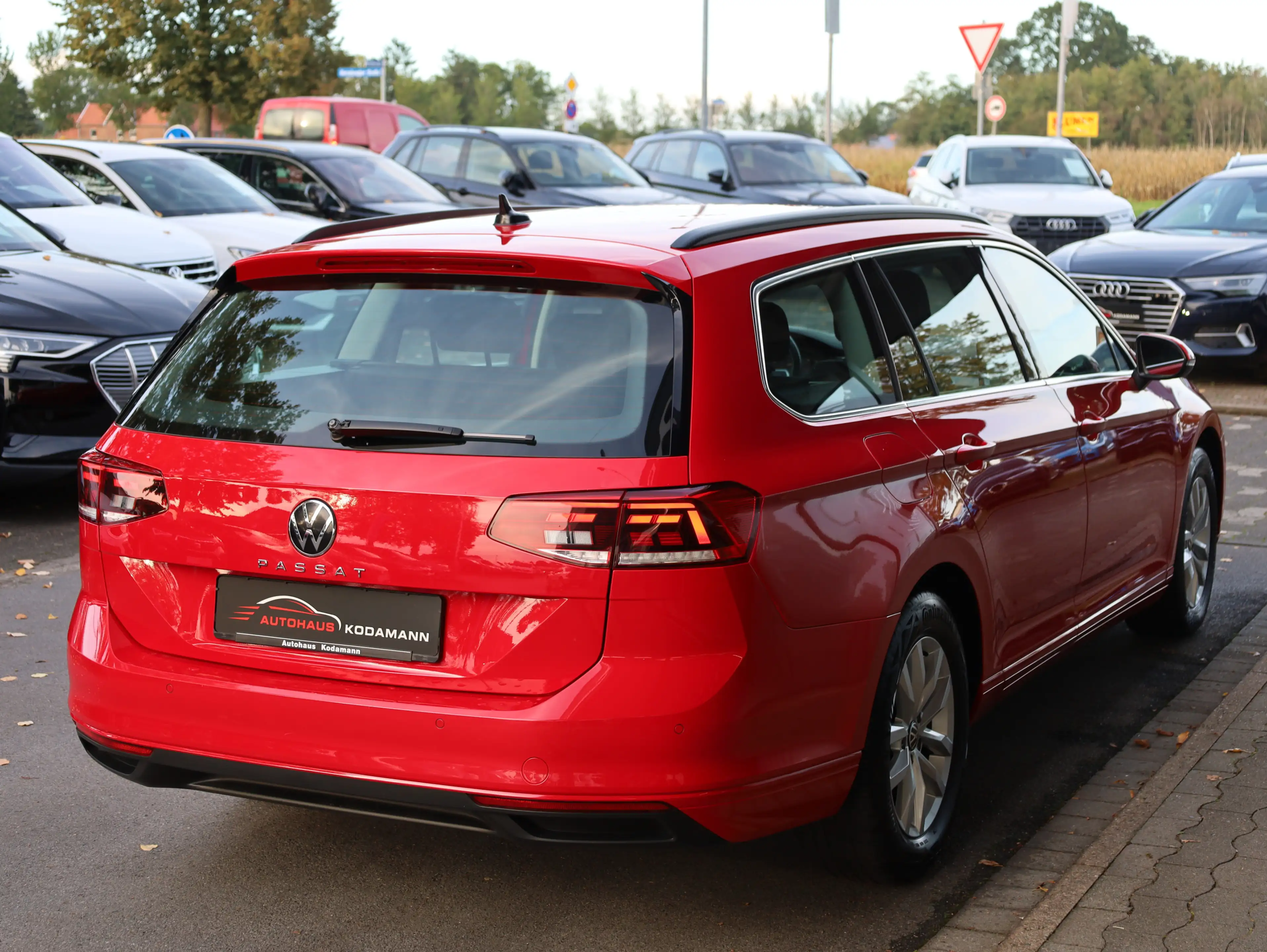 Volkswagen Passat Variant Business*ACC*Kamera*Massage — photo 10