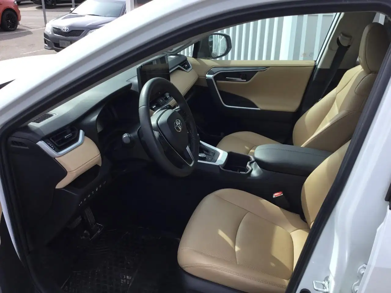 Toyota RAV 4 снимка Toyota RAV 4