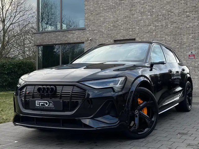 Audi SQ8 e-tron Fulll Option