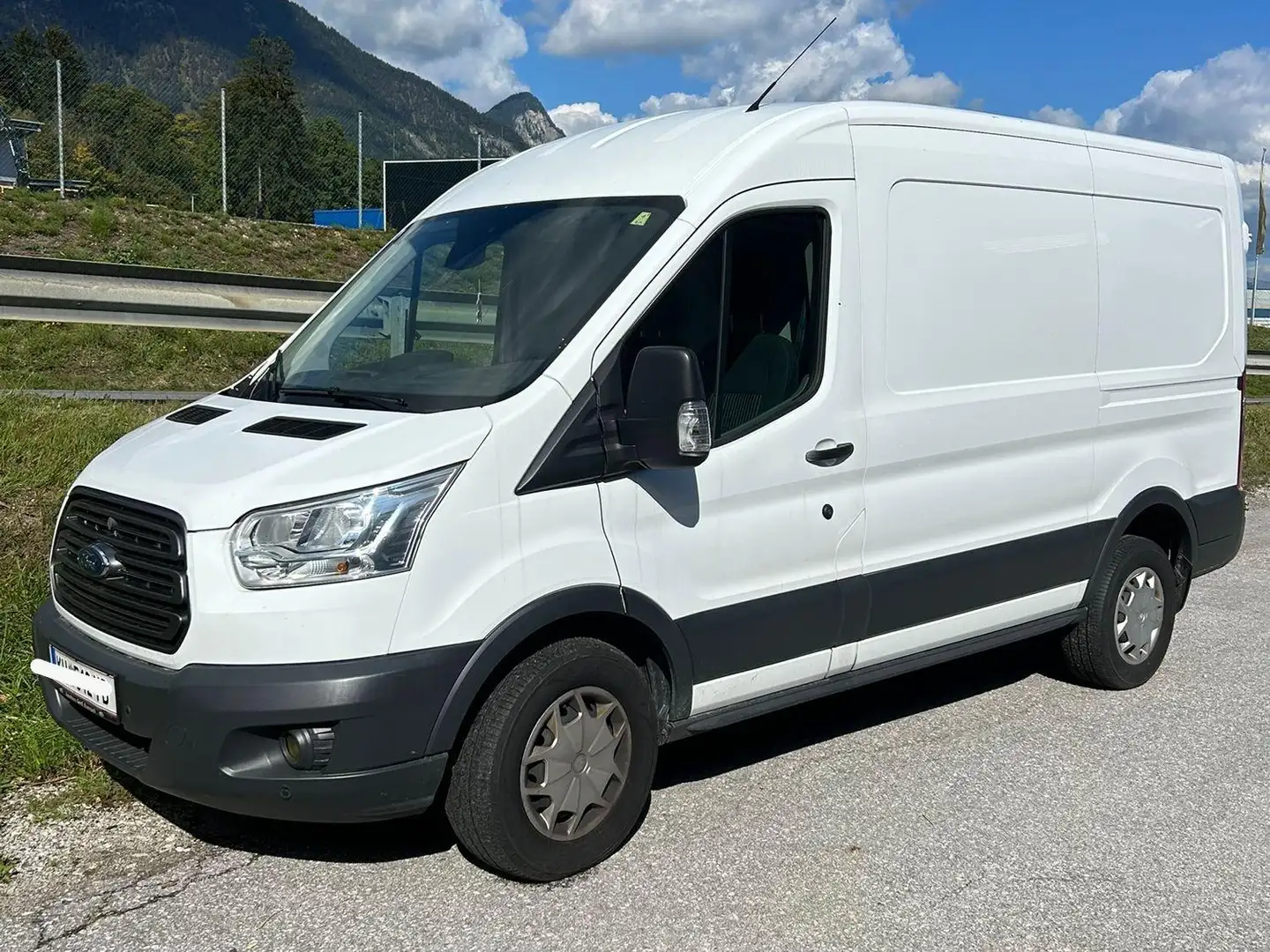 Ford Transit Transit Variobus 2,0 TDCI L2H2 350 Trend Trend Weiß - 1