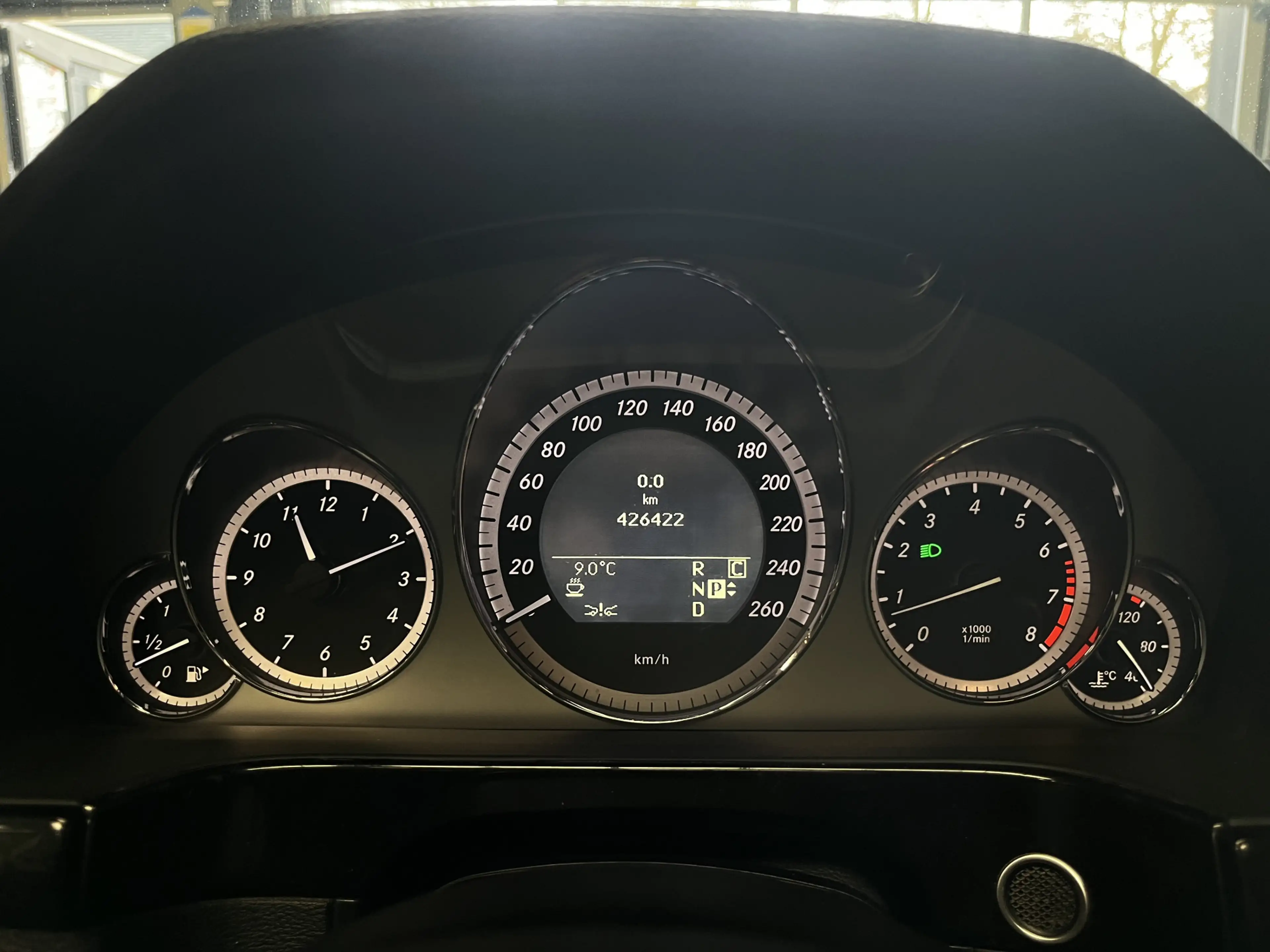 Mercedes-Benz E 350 Estate CGI Cruise, Navi, Panorama dak — photo 25