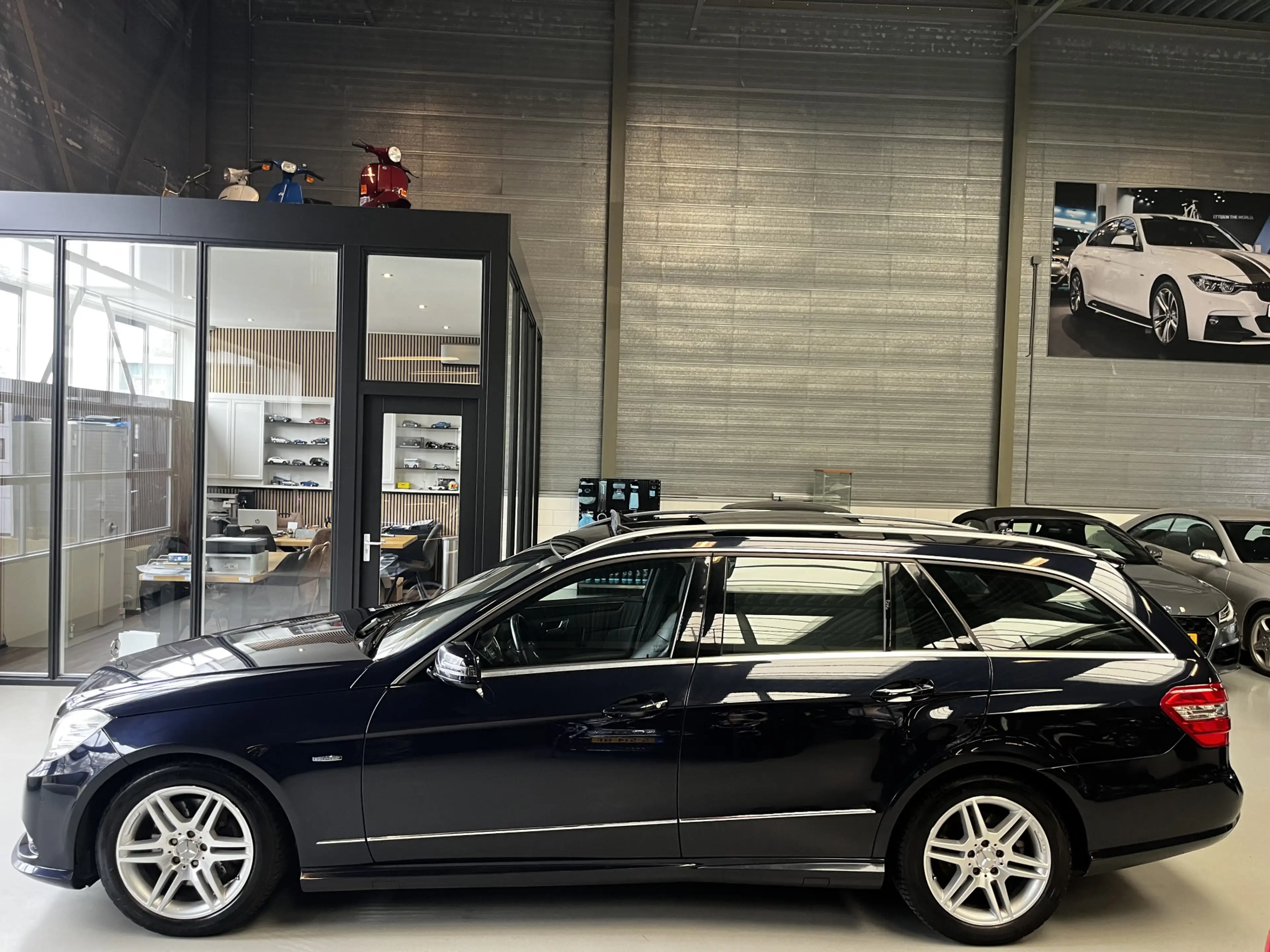 Mercedes-Benz E 350 Estate CGI Cruise, Navi, Panorama dak — photo 8