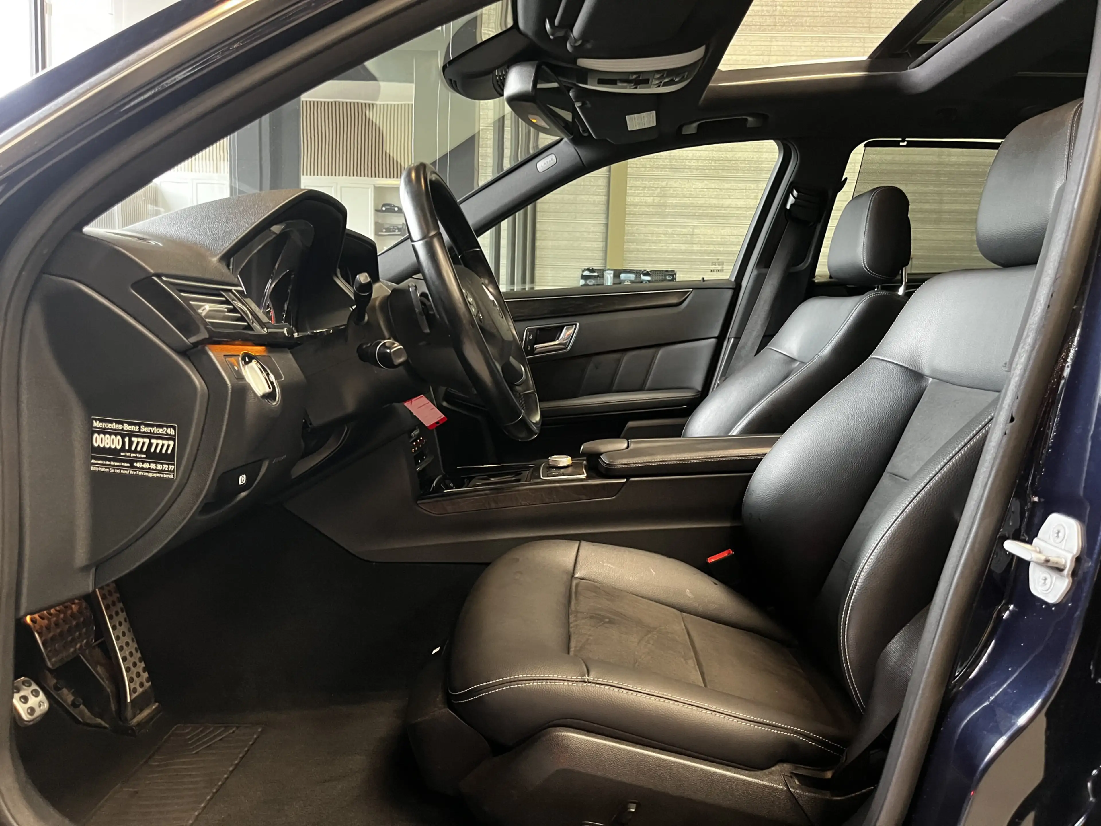 Mercedes-Benz E 350 Estate CGI Cruise, Navi, Panorama dak — photo 17