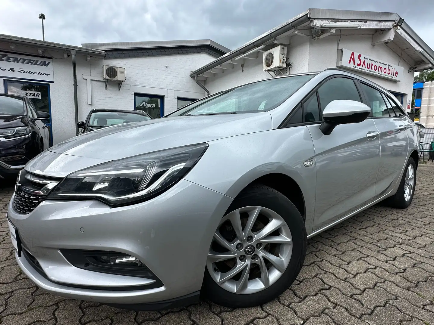 Opel Astra 1.6 CDTI St&St+NAVI+6 GANG+KLIMA+PDC+SHZ+TEMPOMAT Grau - 1
