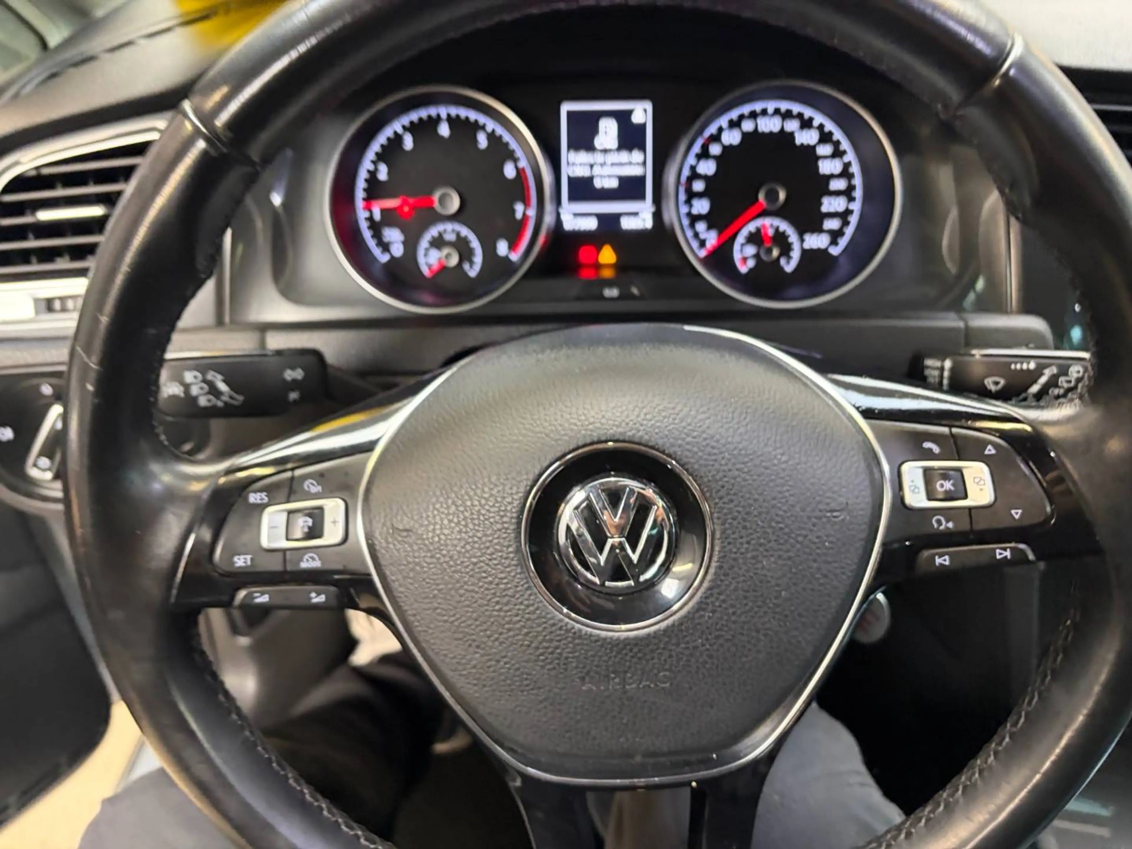 Volkswagen Golf Variant Golf SW 1.4 TGI Comfortline DSG — photo 9