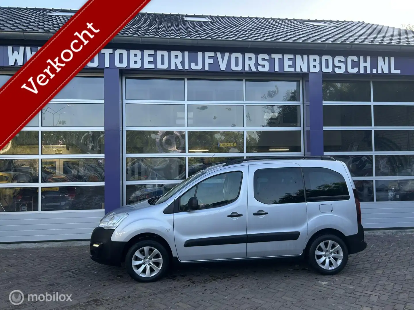 Peugeot Partner Tepee 1.2 * AIRCO * NAVI * 2 SCHUIFDEUREN Gris - 2