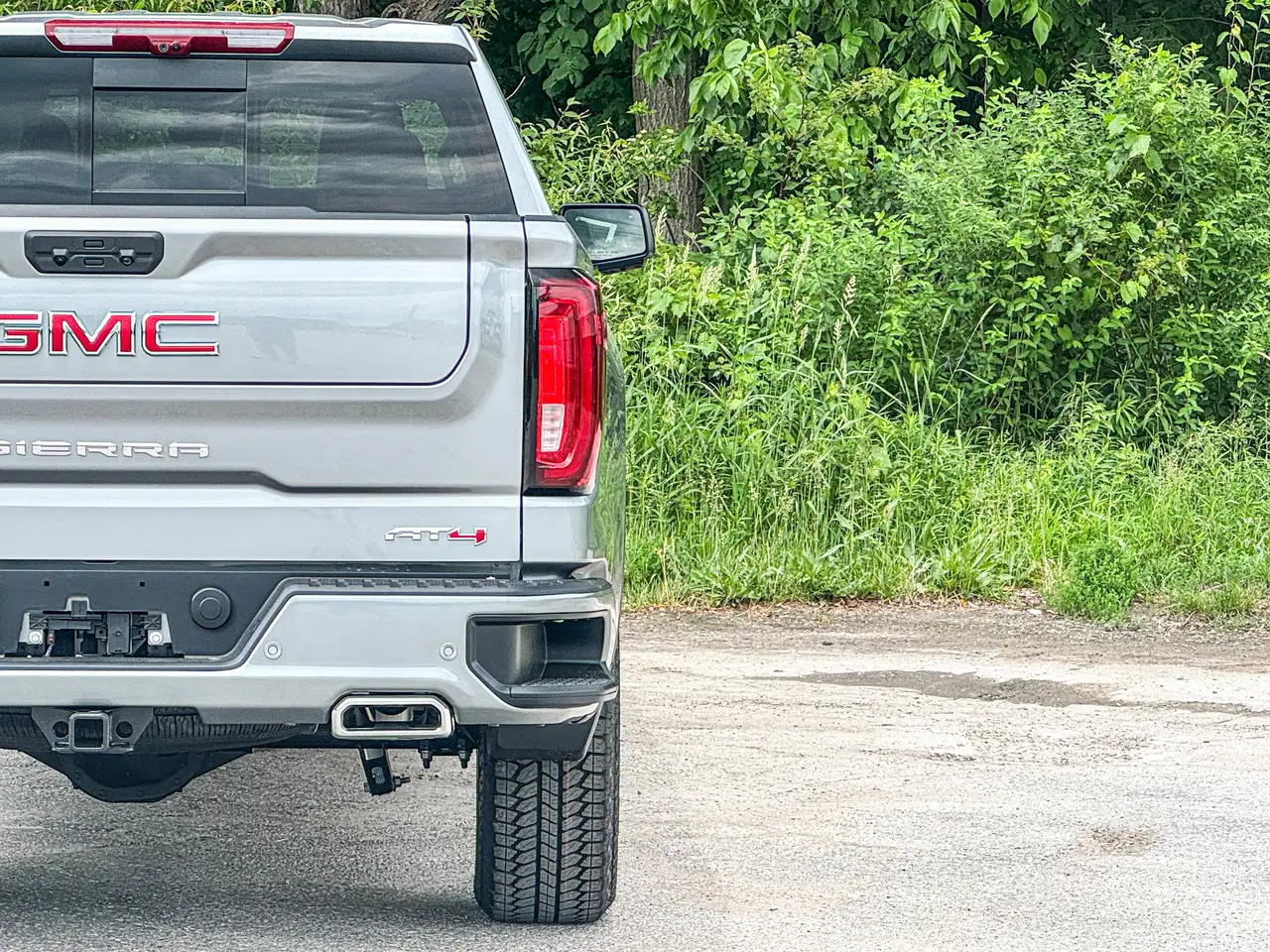 GMC Sierra 1500 photo GMC Sierra 1500