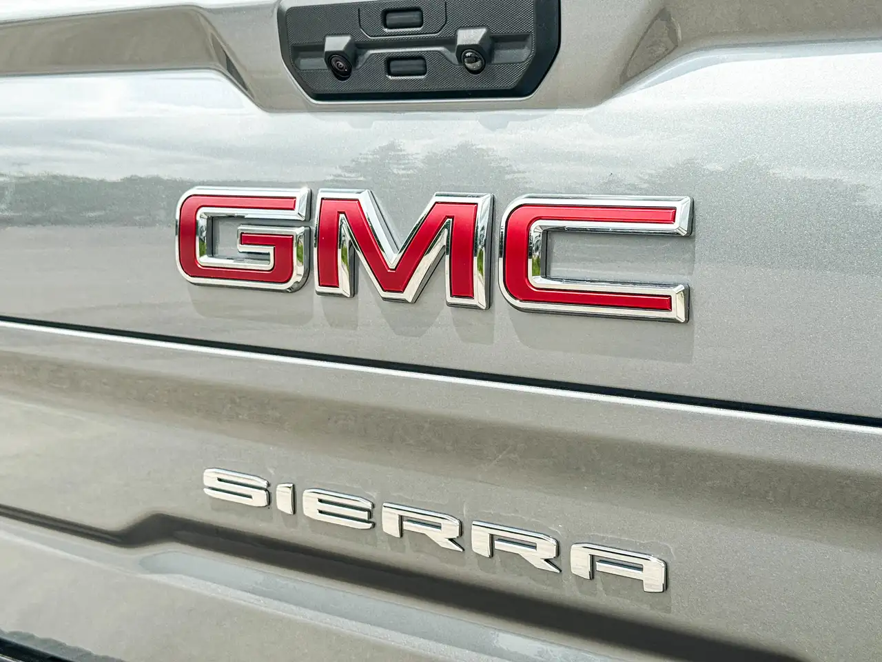 GMC Sierra 1500 photo GMC Sierra 1500