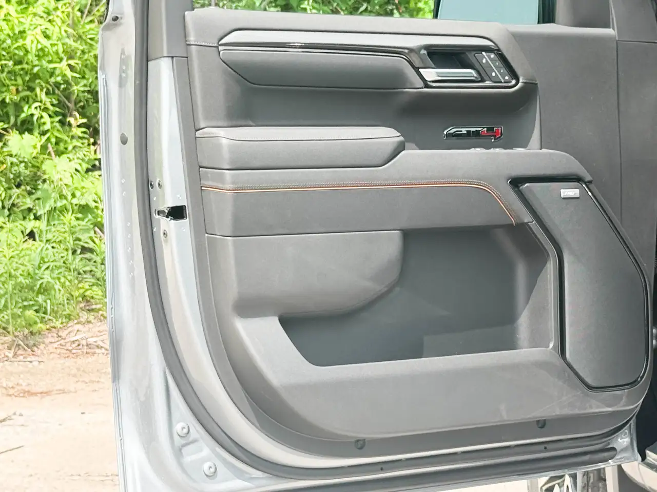GMC Sierra 1500 photo GMC Sierra 1500