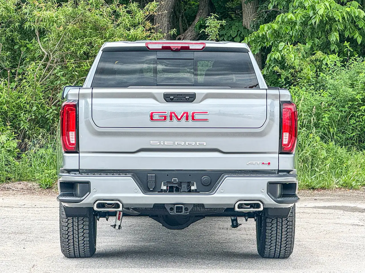 GMC Sierra 1500 photo GMC Sierra 1500