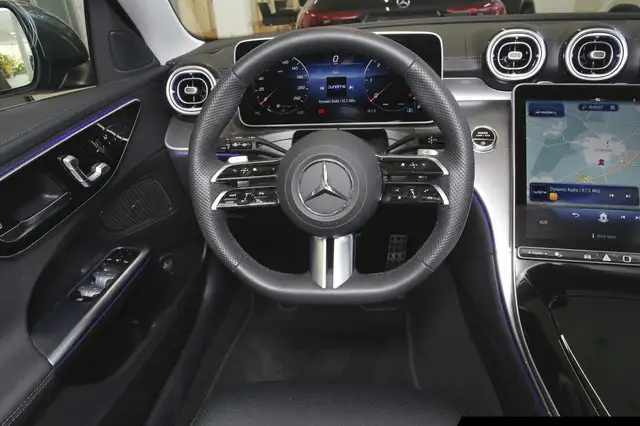 Mercedes-Benz C-Class view 12