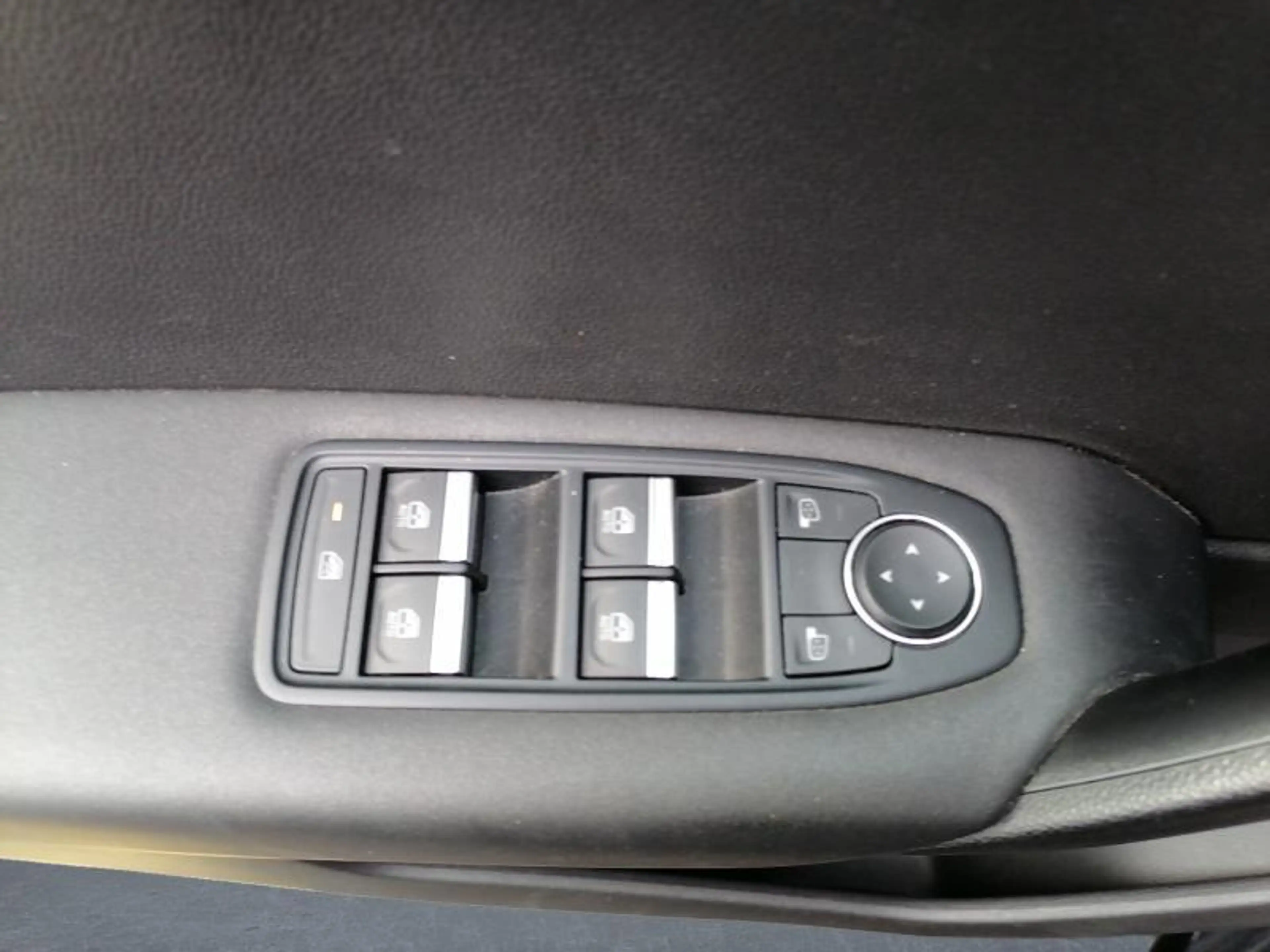 Renault Symbioz 1.6i E-TECH Evolution 145 Hp — photo 14