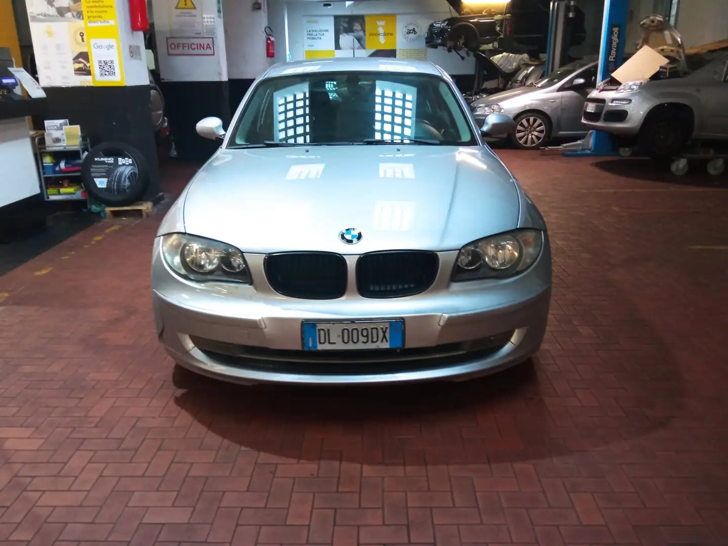 BMW 118 118d 5p 2.0 Futura 143cv dpf Grigio - 2