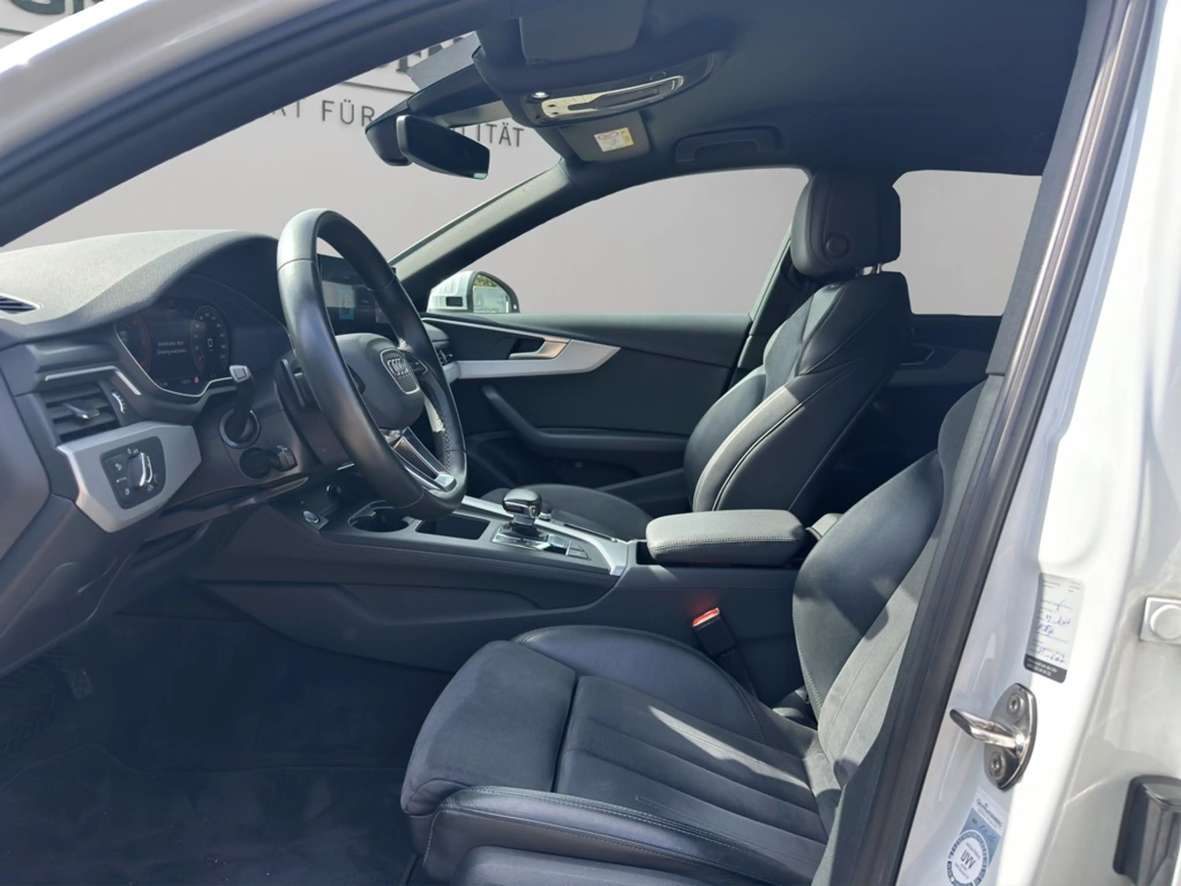 Audi A4 allroad quattro 50 TDI quattro Matrix-Standh. — photo 11
