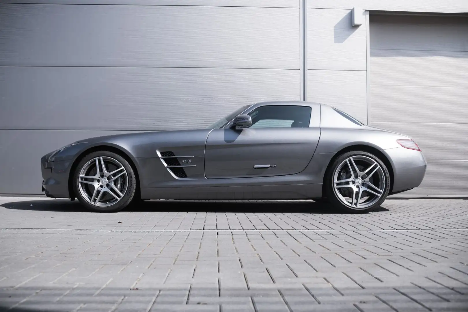 Mercedes-Benz SLS Coupe 1.Besitzer-dt.Auto-B&O-Comand Gris - 2