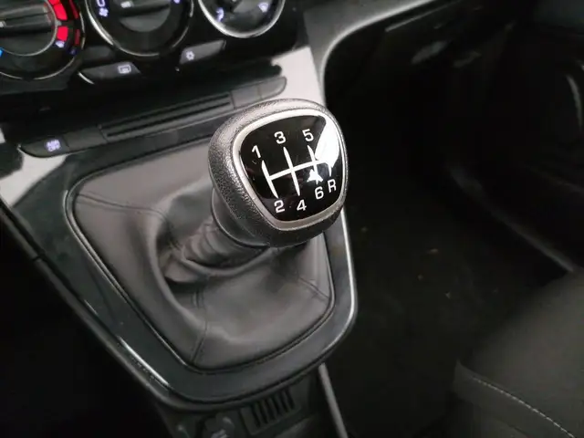 Lancia Ypsilon view 13