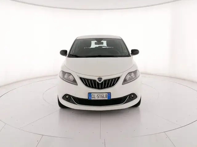 Lancia Ypsilon view 5