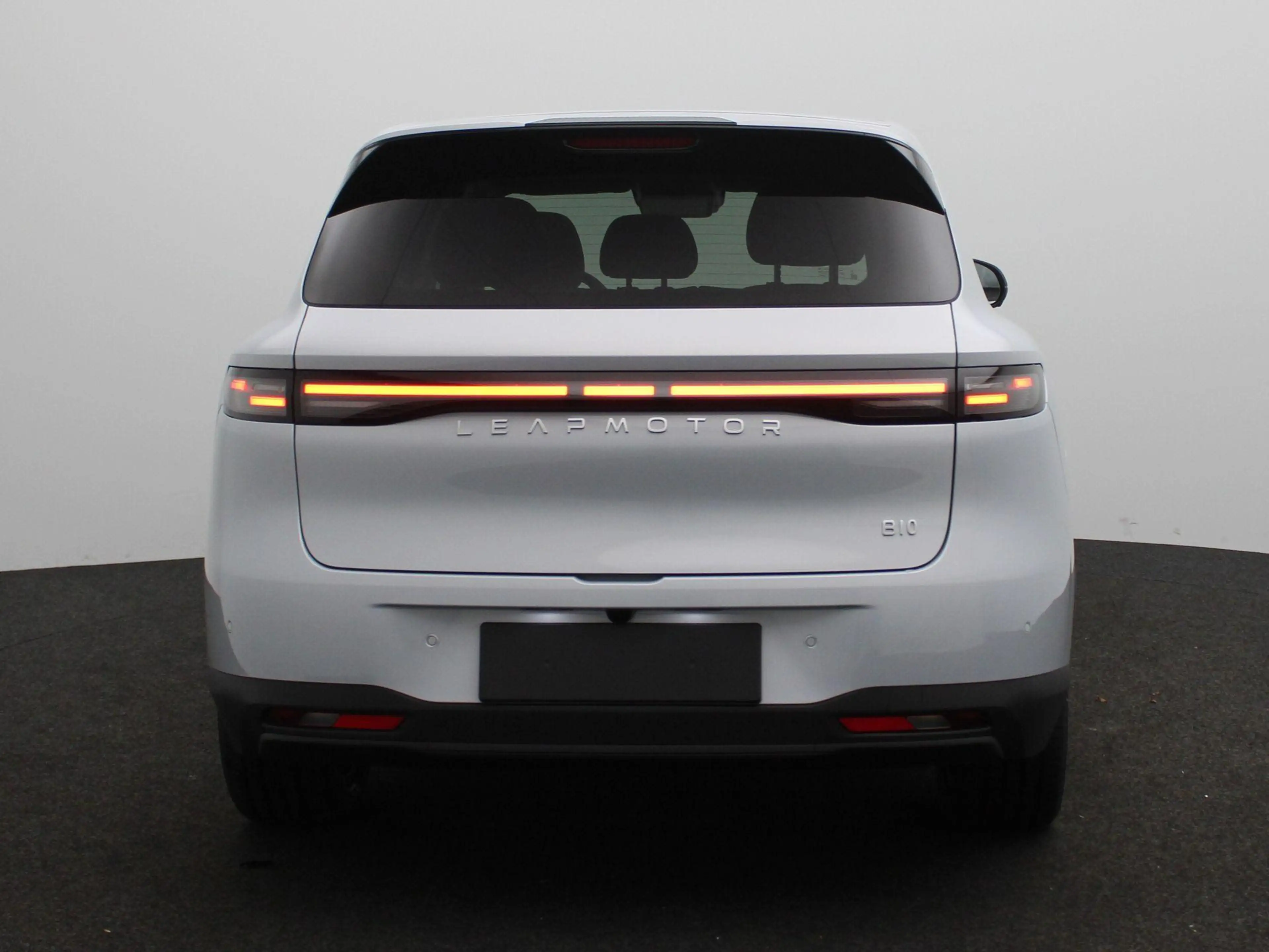 Leapmotor B10 Design ProMax 67.1 kWh | VOORRAAD VOORDEEL | TOT 4 — photo 5