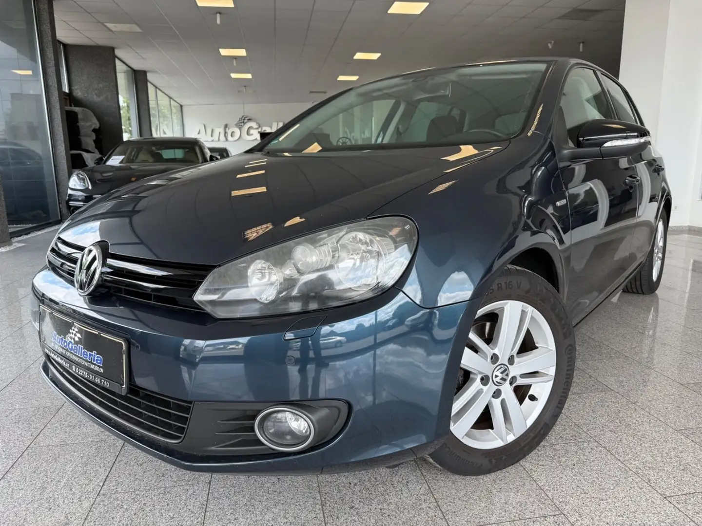 Volkswagen Golf VI Match Tempomat Klimaauto SHZ. PDC Blau - 1